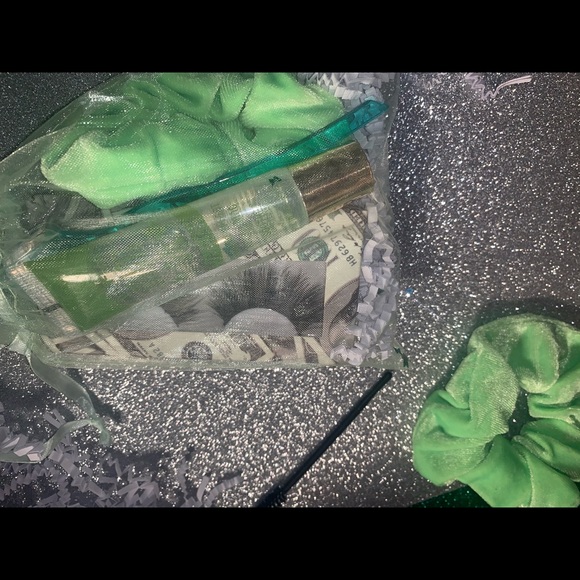 Bag with lash style “Baller” 💚 - Picture 2 of 2